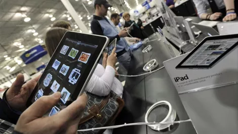 Apple talks tough in China iPad dispute - Updated