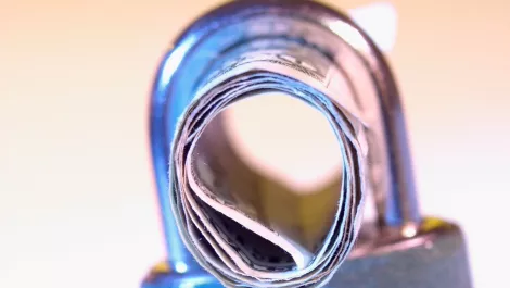 Money padlock